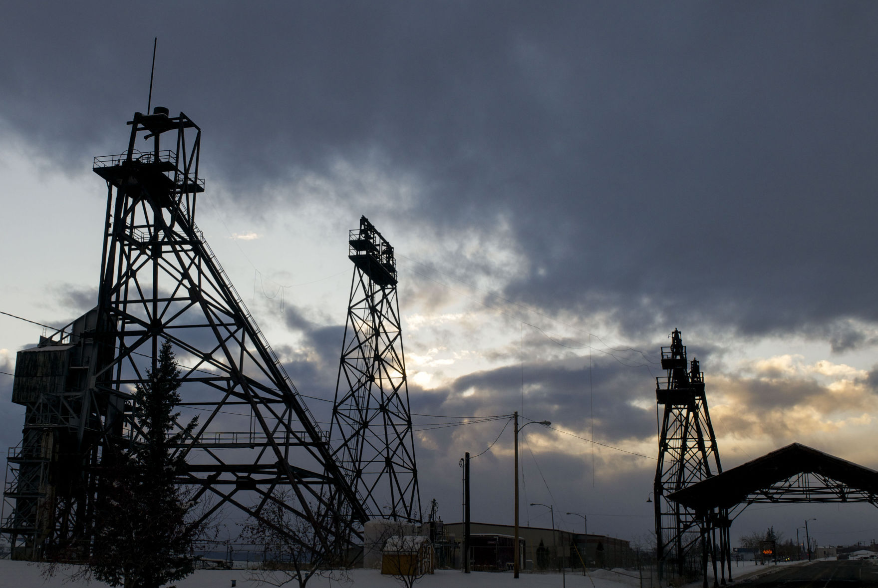 Belmont headframe